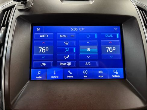 Used 2020 Ford Edge Titanium w/ Equipment Group 301A image 18