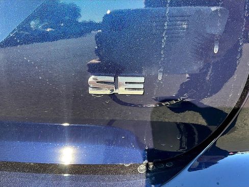 New 2025 Mitsubishi Outlander SE image 12