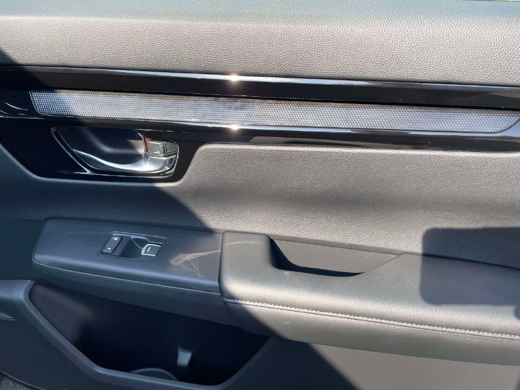 Used 2025 Honda CR-V EX-L image 9