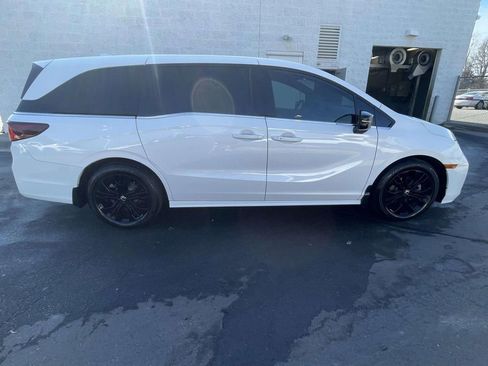 Used 2025 Honda Odyssey Sport-L image 12