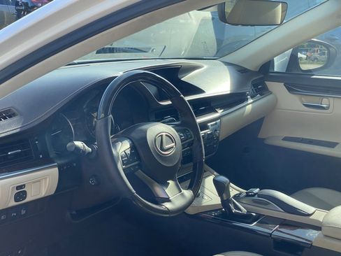Used 2016 Lexus ES 350 FWD image 11