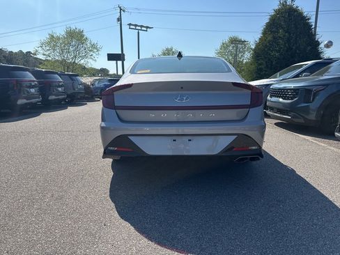 Used 2023 Hyundai Sonata SEL w/ Convenience Package image 4