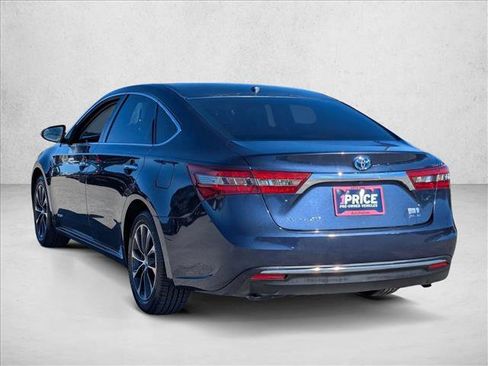 Used 2016 Toyota Avalon XLE Premium image 8