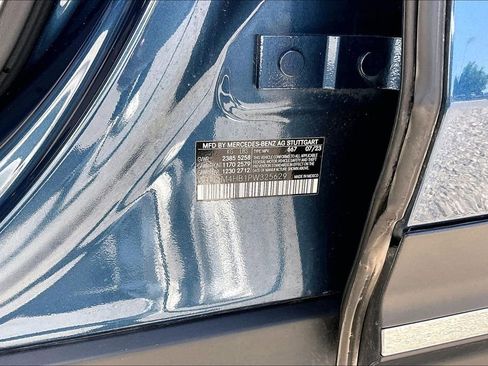 Used 2023 Mercedes-Benz GLB 250 4MATIC image 33