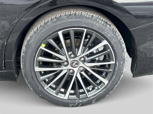 New 2025 Lexus ES 350 w/ Premium Package image 6