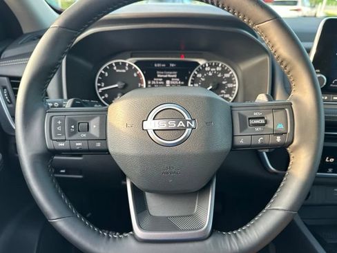 Used 2025 Nissan Rogue SV AWD/4WD image 41