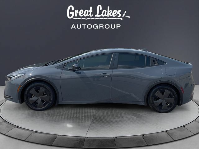 Used 2023 Toyota Prius Prime FWD image 2