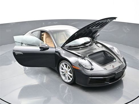 Used 2020 Porsche 911 Carrera image 31