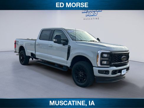 New 2026 Ford F250 Lariat w/ Black Appearance Package image 7