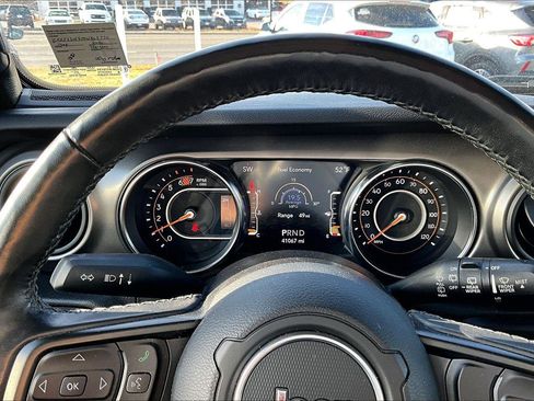 Used 2021 Jeep Wrangler Unlimited Willys image 18