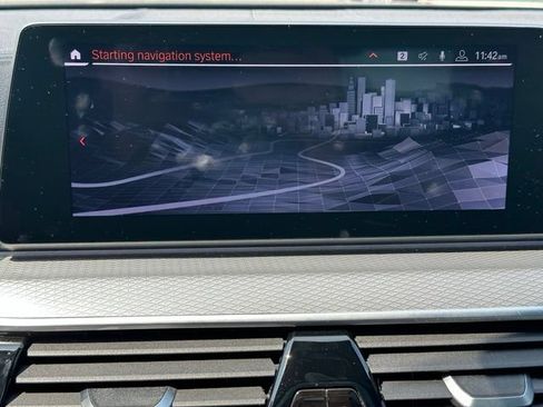 Used 2020 BMW M550i xDrive AWD/4WD image 23
