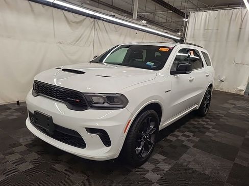 Used 2025 Dodge Durango R/T w/ Blacktop Package AWD/4WD image 2