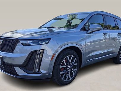 Used 2025 Cadillac XT6 Sport w/ Technology Package