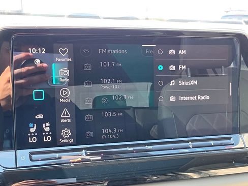 Used 2024 Volkswagen Atlas SEL Premium R-Line AWD/4WD image 28