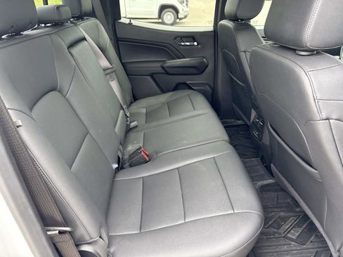 Used 2024 GMC Canyon Elevation w/ Elevation Premium Package image 32