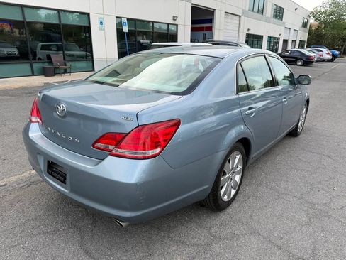 Used 2005 Toyota Avalon XLS FWD image 4