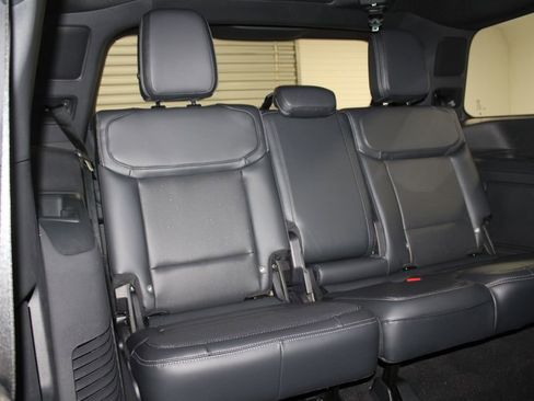 New 2025 Ford Expedition Platinum w/ Stealth Performance Package image 35