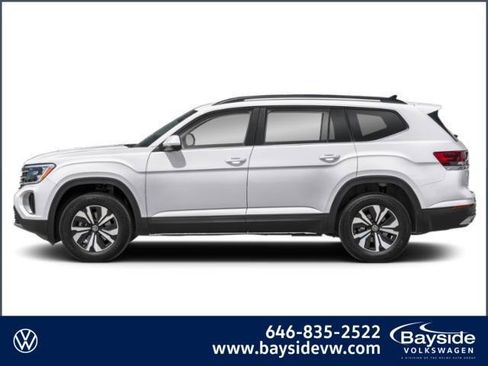 New 2026 Volkswagen Atlas SE image 4