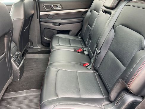 Used 2019 Ford Explorer Sport w/ Equipment Group 401A AWD/4WD image 10
