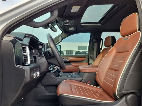 Used 2024 GMC Sierra 2500 Denali Ultimate image 21