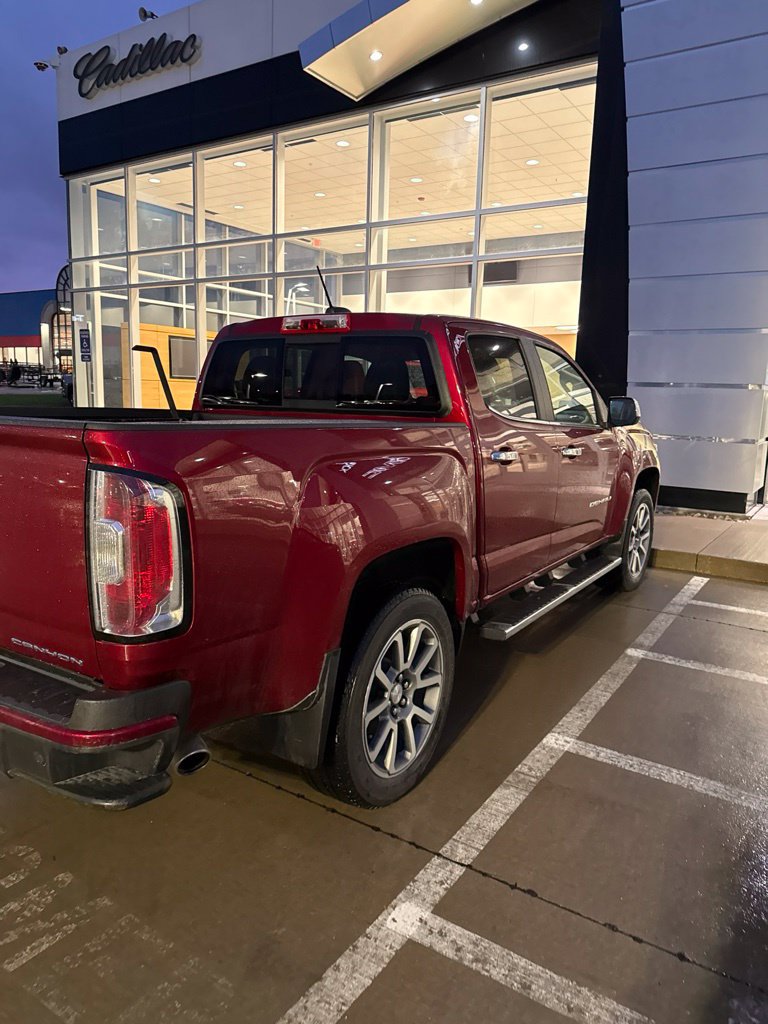 Used 2022 GMC Canyon Denali AWD/4WD image 4