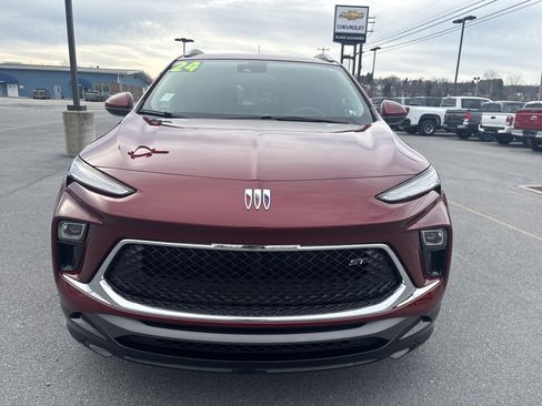 Used 2024 Buick Encore GX Sport Touring w/ Comfort Package image 9