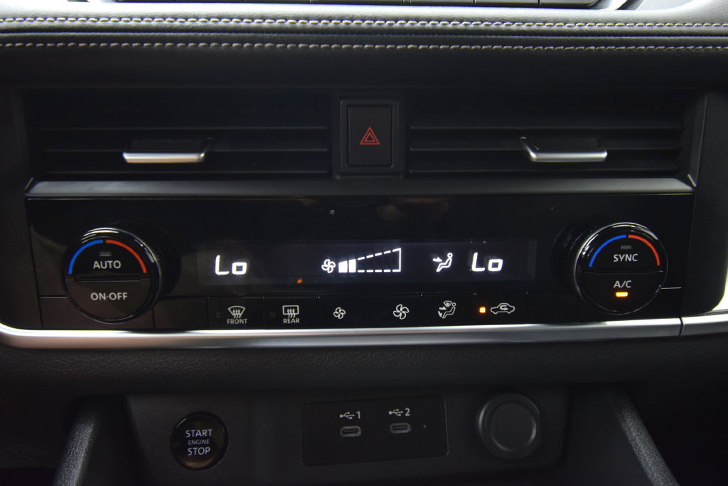 Used 2025 Nissan Rogue SV AWD/4WD image 27