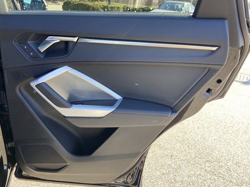 Certified 2025 Audi Q3 2.0T Premium w/ Convenience Package image 28