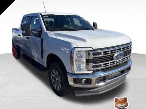 Used 2024 Ford F250 XLT image 1