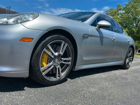 Used 2010 Porsche Panamera Turbo AWD/4WD image 11