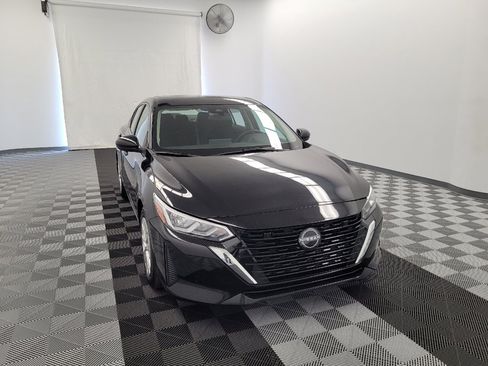 Used 2025 Nissan Sentra S FWD image 14