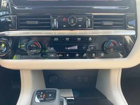 New 2026 Nissan Pathfinder SL AWD/4WD image 17