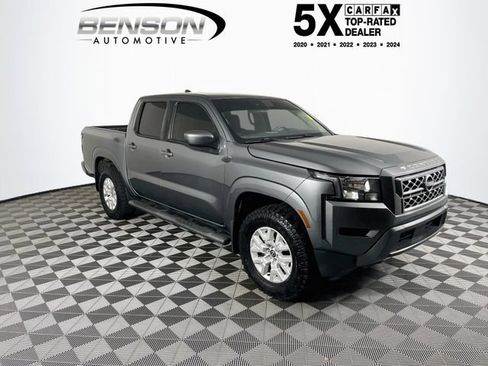 Used 2022 Nissan Frontier SV AWD/4WD image 1