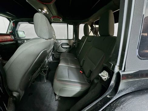 Certified 2021 Jeep Wrangler Unlimited Rubicon image 37