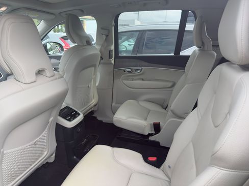 Certified 2023 Volvo XC90 T8 Plus image 30