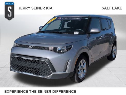 Certified 2023 Kia Soul LX w/ LX Technology Package image 1