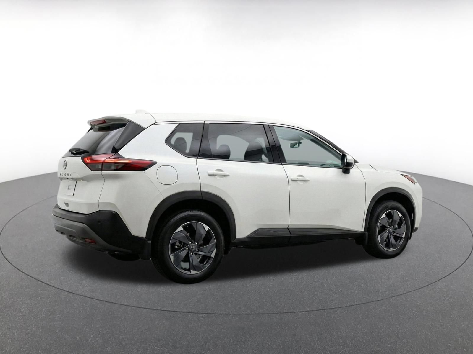 Used 2025 Nissan Rogue SV AWD/4WD image 8