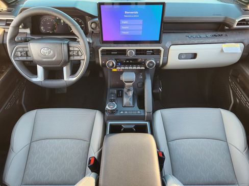 Used 2025 Toyota Tacoma Limited image 31