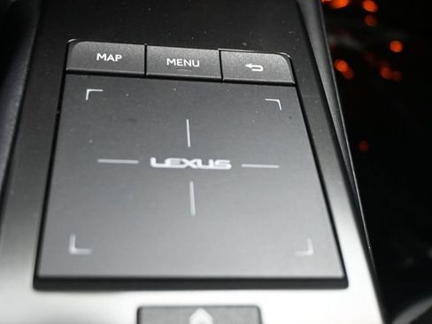 Used 2023 Lexus GX 460 Premium w/ Accessory Package AWD/4WD image 13