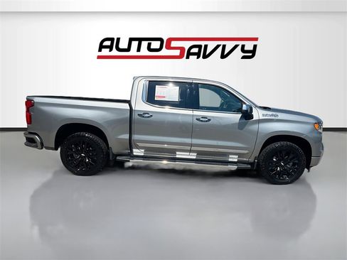 Used 2025 Chevrolet Silverado 1500 High Country w/ High Country Premium Package image 8