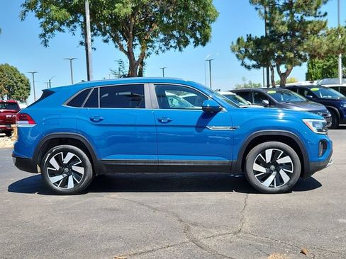 Certified 2026 Volkswagen Atlas Cross Sport SE AWD/4WD image 2