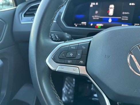 Used 2022 Volkswagen Tiguan S image 22