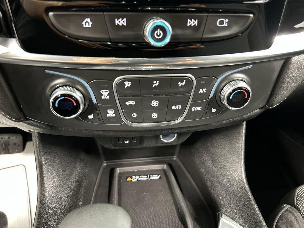 Certified 2023 Chevrolet Traverse LT AWD/4WD image 16
