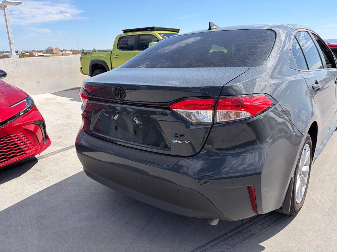 Used 2026 Toyota Corolla LE w/ LE Premium Package FWD image 4