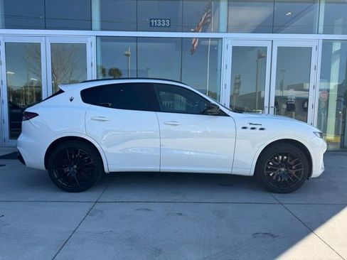 Used 2024 Maserati Levante Modena Ultima image 18