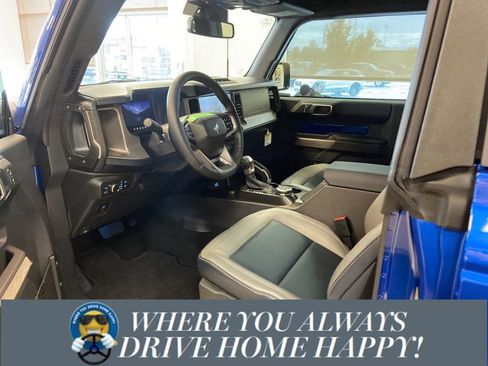 Used 2021 Ford Bronco First Edition AWD/4WD image 6