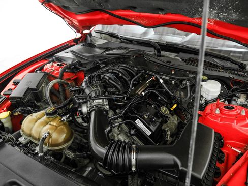 Used 2015 Ford Mustang Coupe w/ Equipment Group 051A RWD image 34