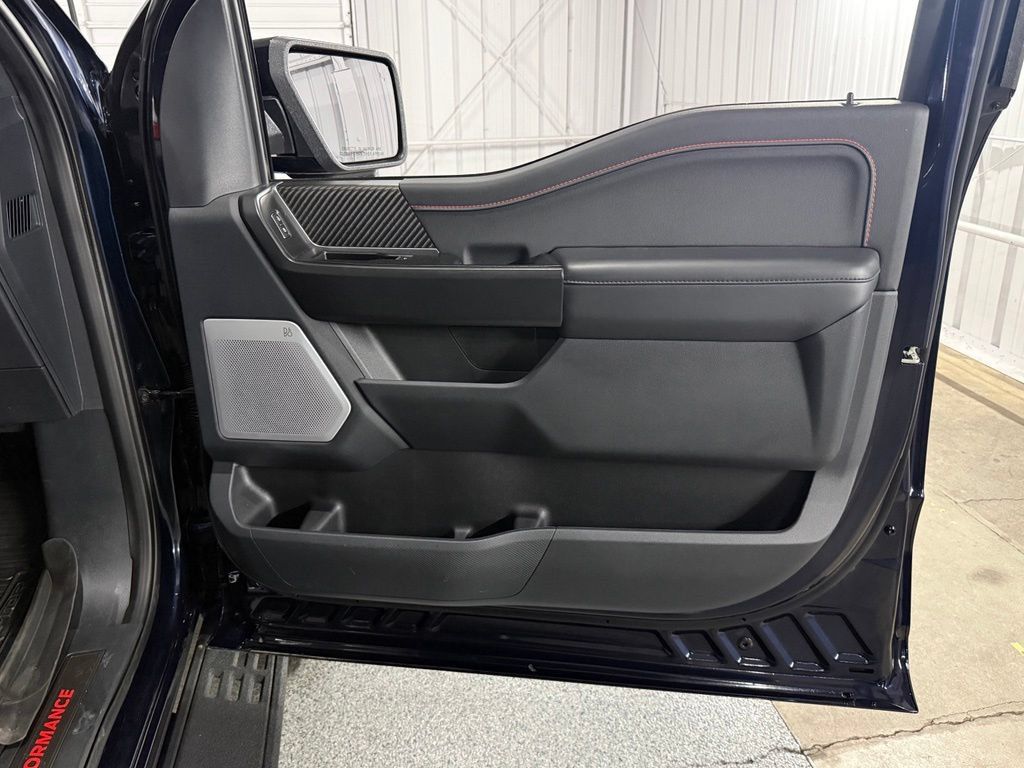 Used 2025 Ford F150 Raptor AWD/4WD image 33