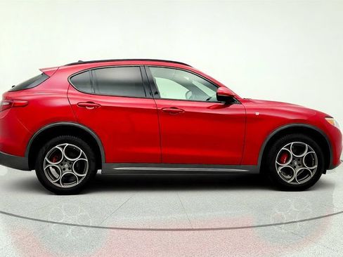 Used 2022 Alfa Romeo Stelvio Ti AWD/4WD image 4