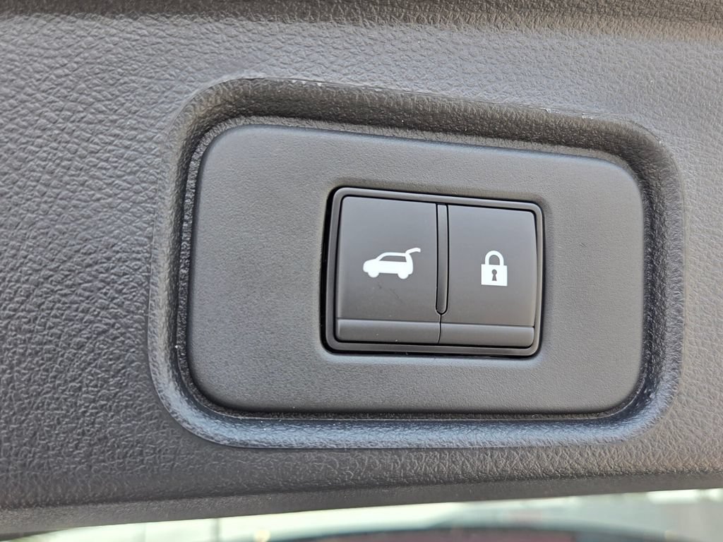 New 2026 Nissan Pathfinder SL w/ Cargo Package FWD image 11